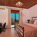 Private Karavia Villa Koukounariá