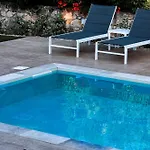 Villa Private Karavia *